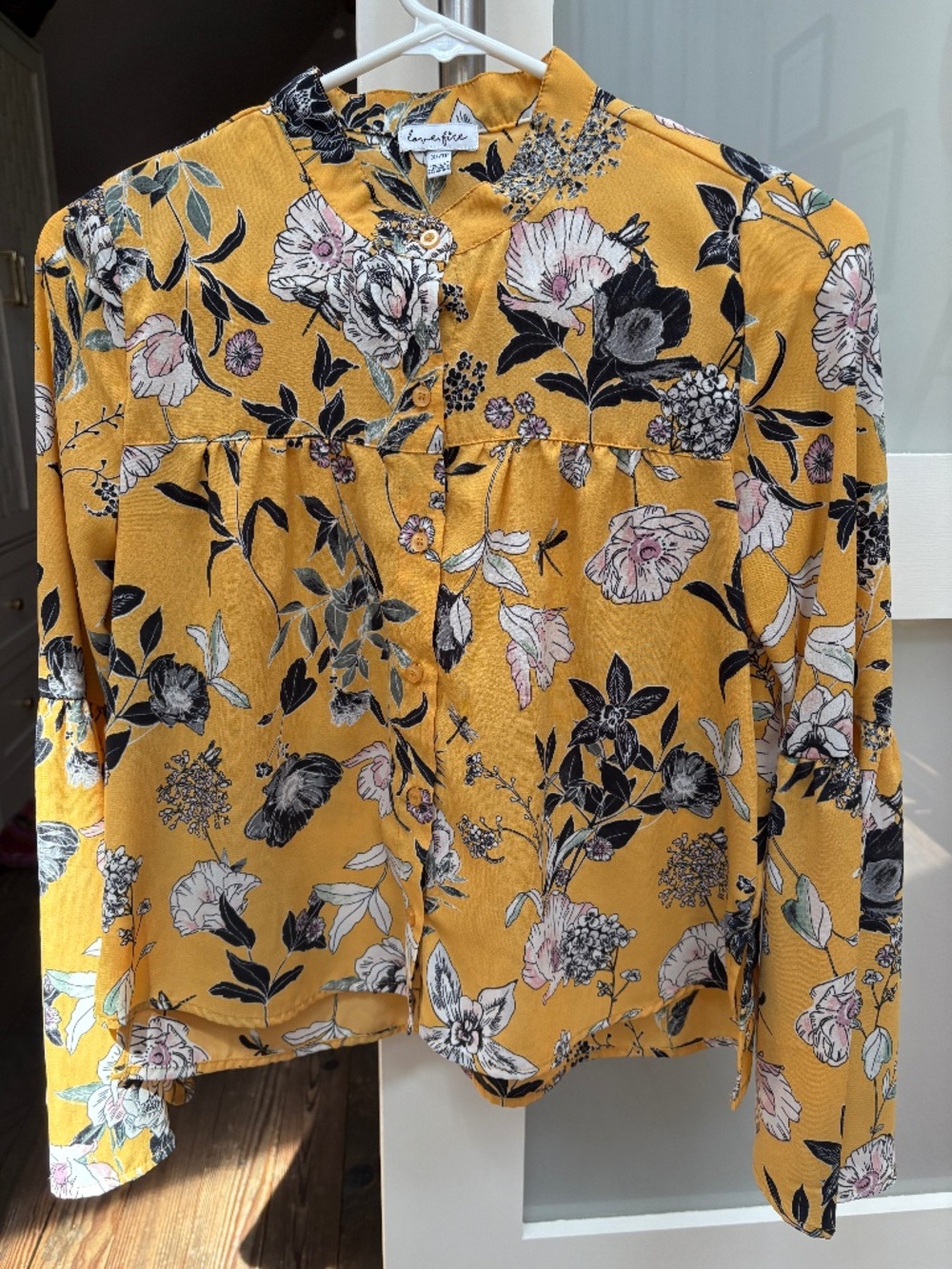 XS Love, Fire Bell Sleeve Floral Top